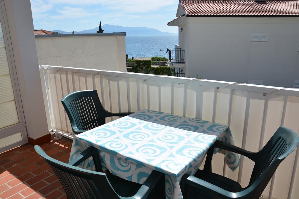 Apartments Gareta グラダツ 部屋 写真
